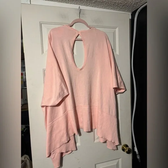 Lululemon Key to Warmth Wrap in Ballet Slipper - Picture 3 of 6